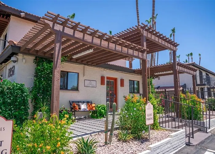 132 Fully Furnished, Amenities Galore Scottsdale